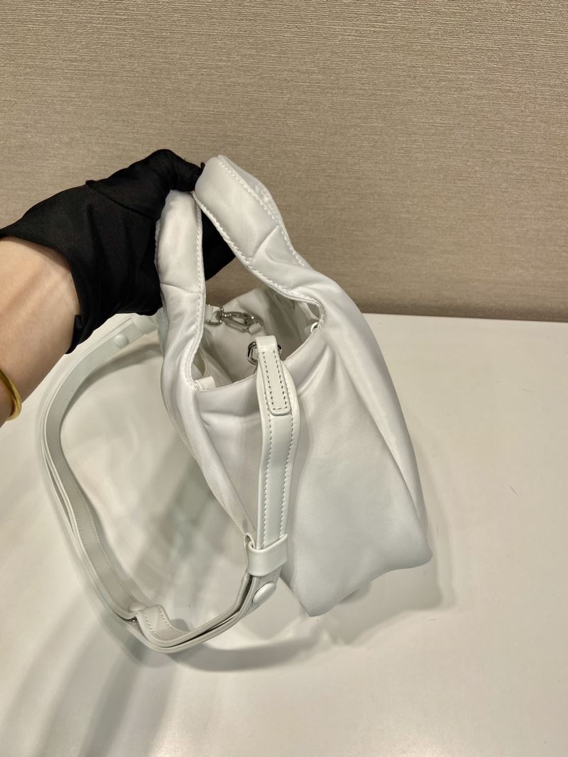 Pra*a tote bags